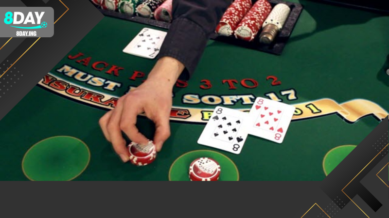 Blackjack là gì? Tìm hiểu chi tiết về trò chơi bài nổi tiếng 2 Luật chơi Blackjack cơ bản dễ hiểu và dễ tham gia
